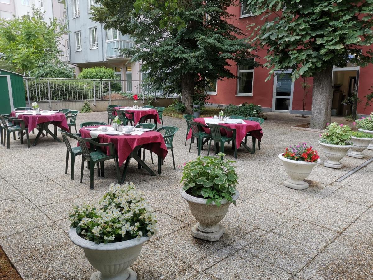 Garten- Und Kunsthotel Gabriel City Viena Exterior foto