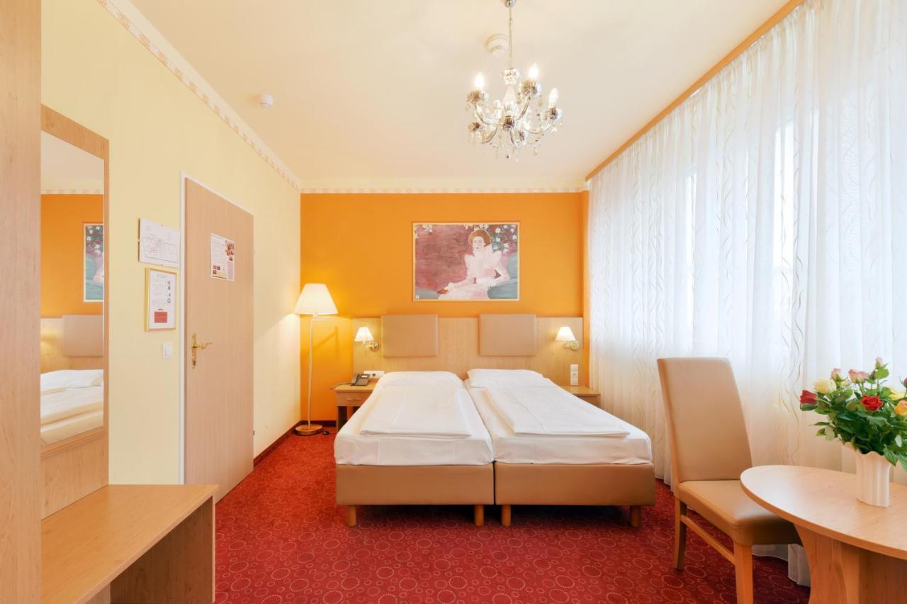 Garten- Und Kunsthotel Gabriel City Viena Exterior foto