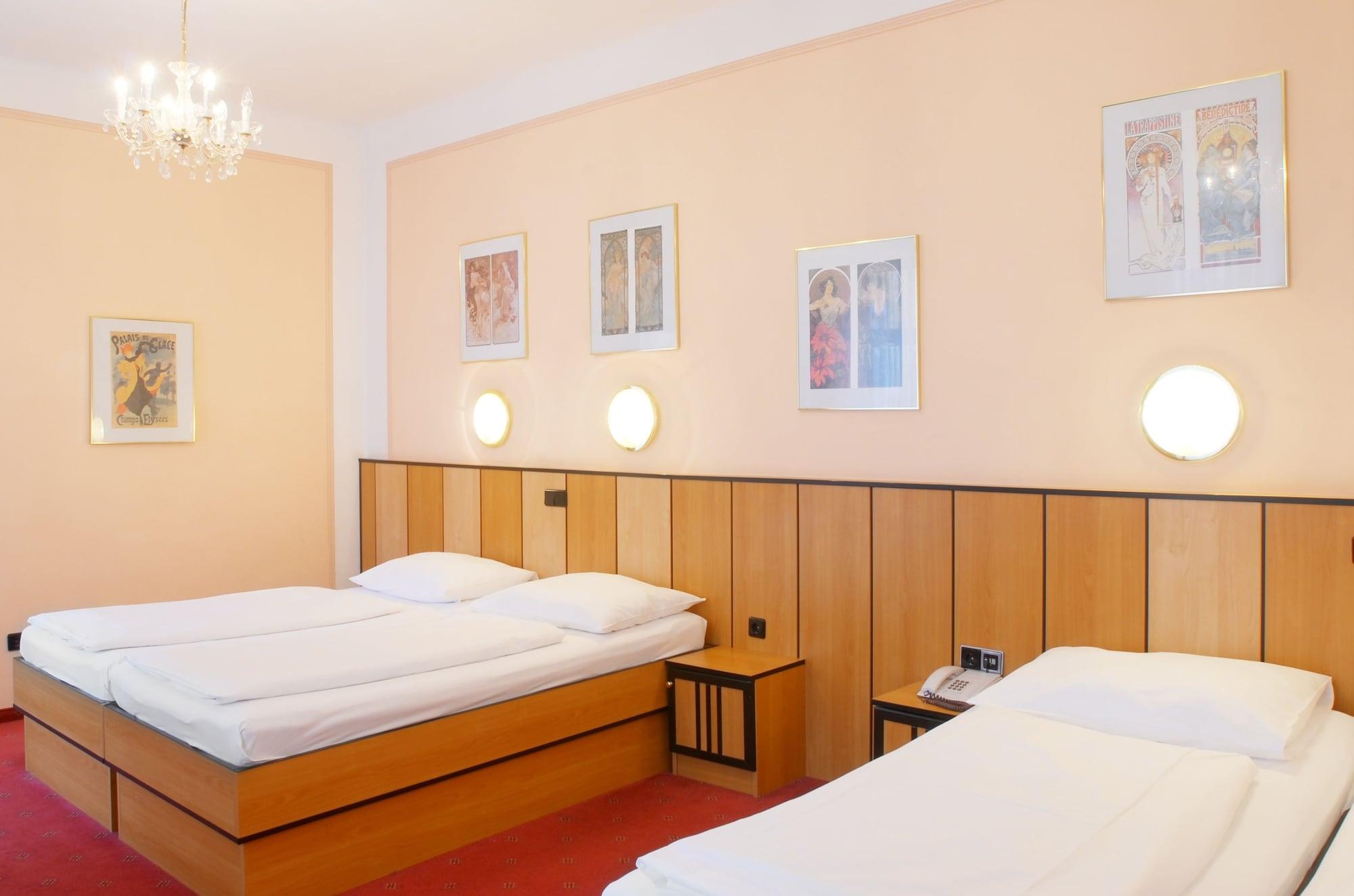 Garten- Und Kunsthotel Gabriel City Viena Exterior foto
